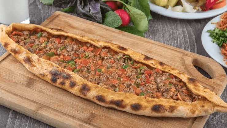 Kıymalı Pide